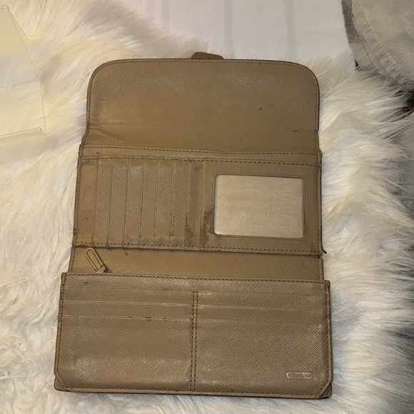 Authentic Vintage Coach Leather Wallet in Tan used condition - Picture 8 of 16